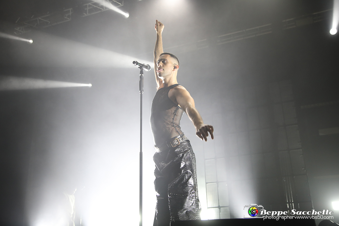 VBS_2113 - Concerto Mahmood Tour 2022.jpg